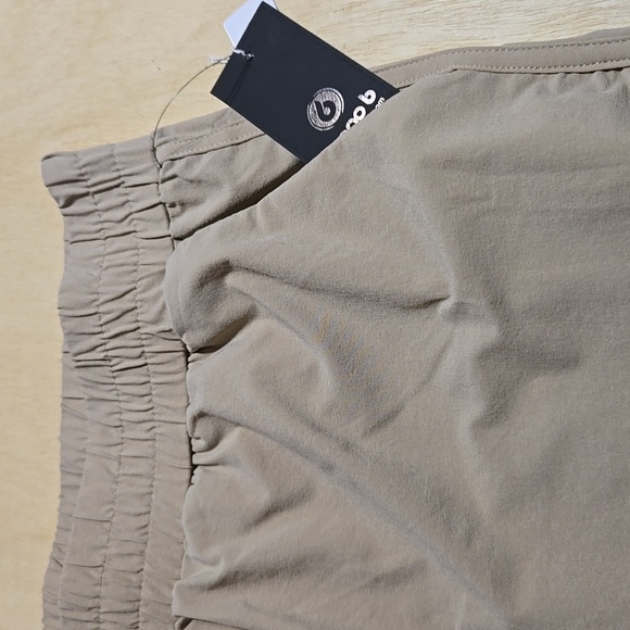 NWT Mono B Beige Casual Shorts Size 3X Elastic Waist Stretchy Split Hem - Picture 3 of 8